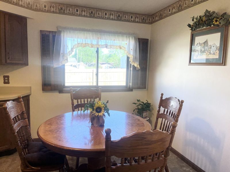 1768 Fair Oaks Drive, Sidney, OH 45365 Photo 8