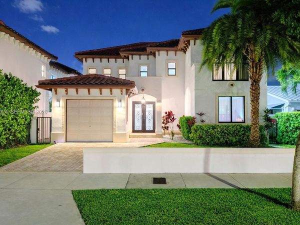 471 SW 30th Rd , Miami, FL 33129