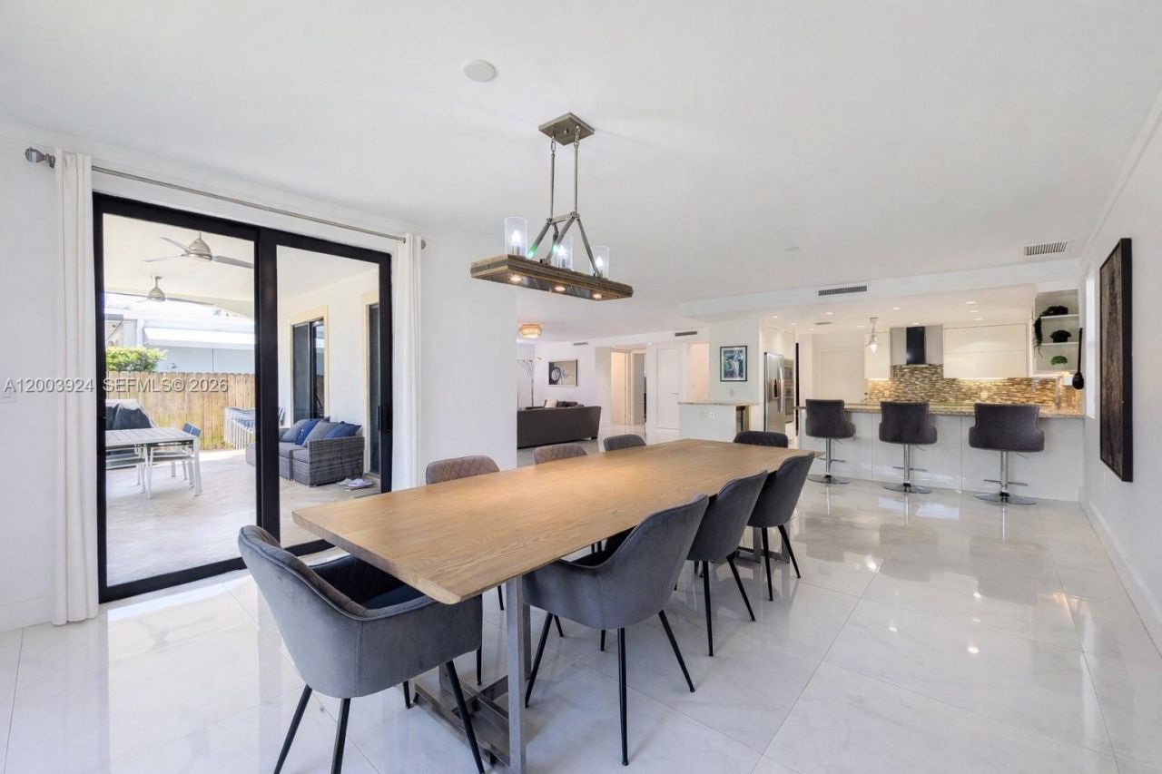 471 SW 30th Rd , Miami, FL 33129 Photo