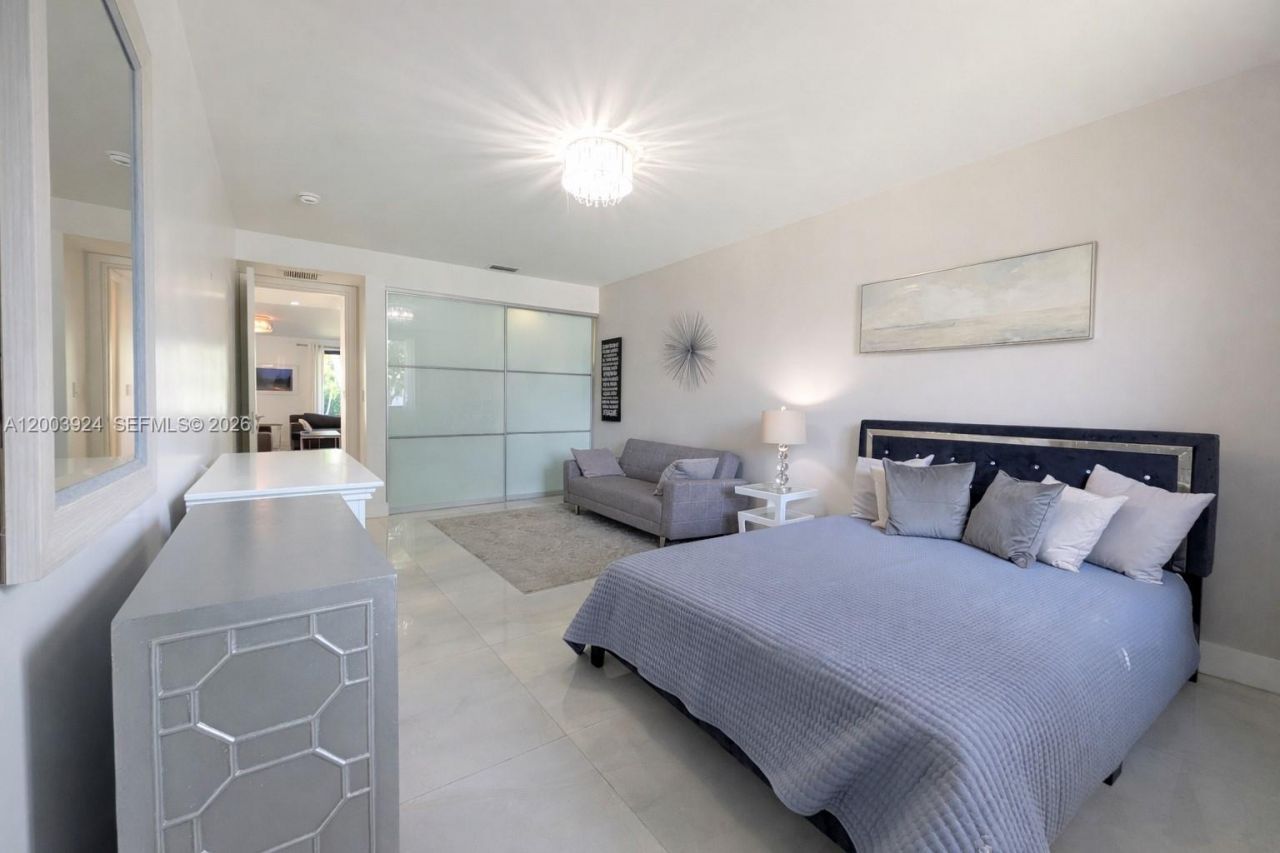 471 SW 30th Rd , Miami, FL 33129 Photo