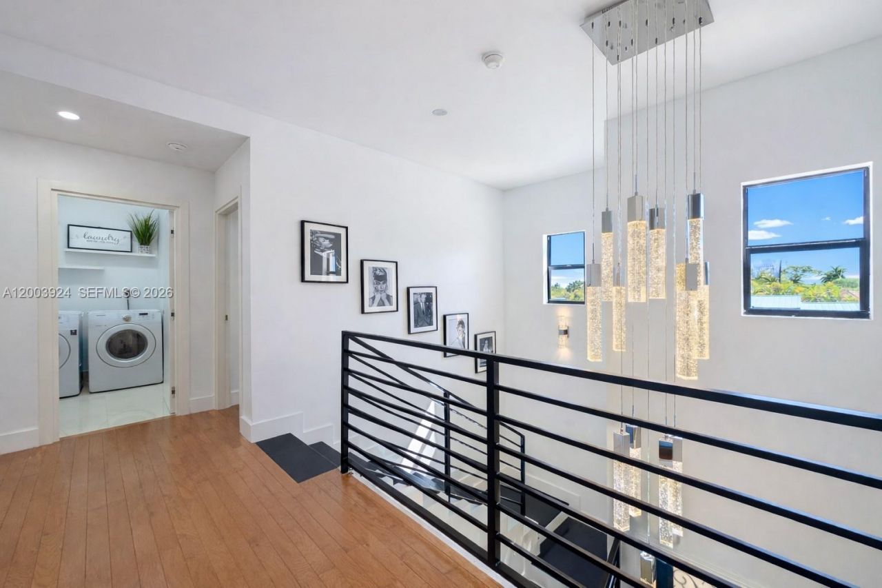 471 SW 30th Rd , Miami, FL 33129 Photo