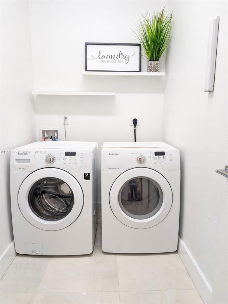 471 SW 30th Rd , Miami, FL 33129 Photo