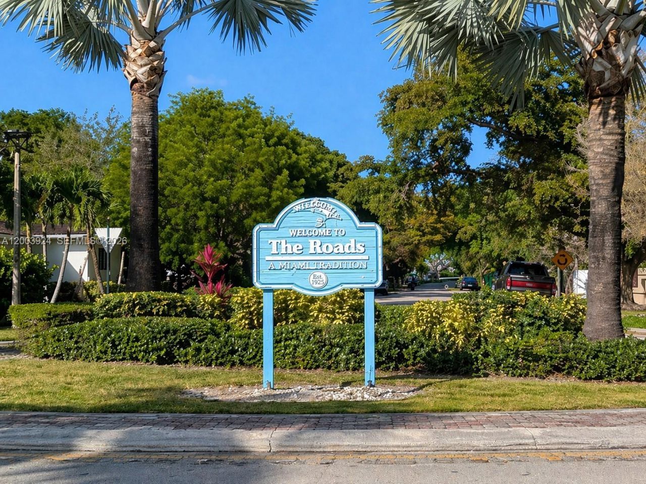 471 SW 30th Rd , Miami, FL 33129 Photo