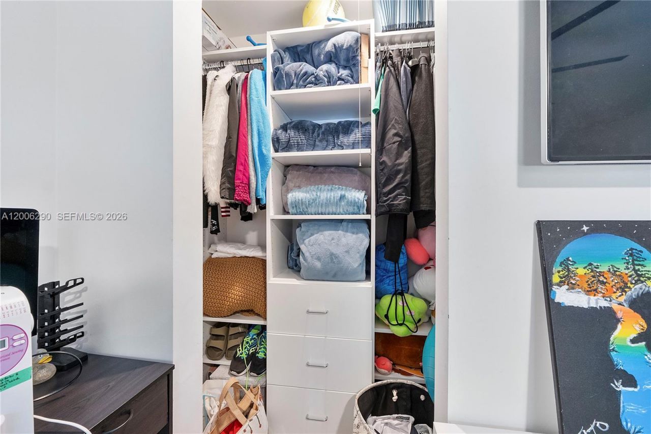 14830 N Spur Dr , Miami, FL 33161 Photo