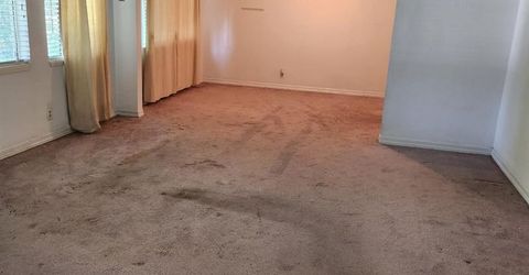 1024 W Longview Ave, Stockton, CA 95207 Photo