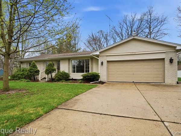 6236 McKenzie Drive, Mundy Twp, MI 48507