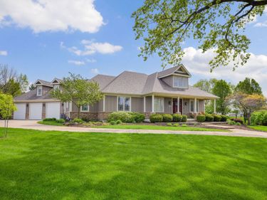 5525 Bluestem Court, Oswego, IL 60543