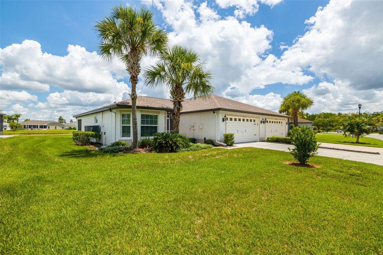 29521 Fade Ct , San Antonio, FL 33576 Main Photo