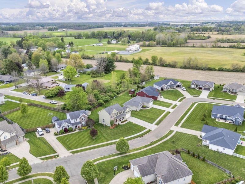 27 Fieldcrest Drive, Centerburg, OH 43011 Photo 10