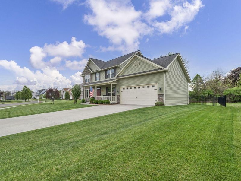 27 Fieldcrest Drive, Centerburg, OH 43011 Photo 3
