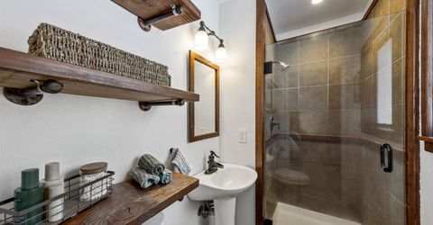 10895 Jeffrey Pine Road, Truckee, CA 96161 Photo