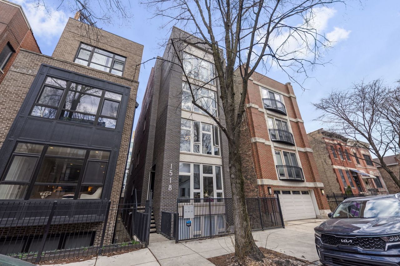 1518 W Thomas Street, Unit 2, Chicago, IL 60642 Main Photo