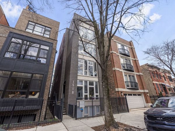 1518 W Thomas Street, Unit 2, Chicago, IL 60642