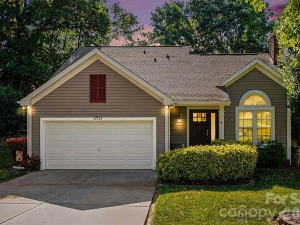 12213 Woodside Falls Road, Pineville, NC 28134