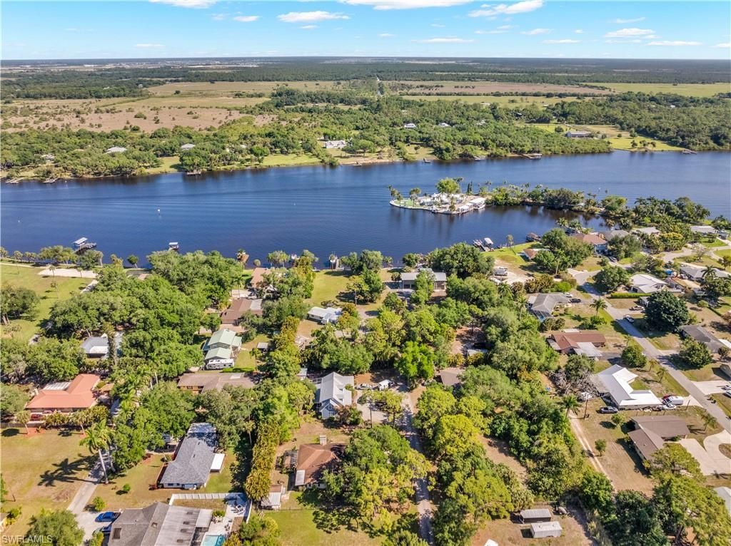 2212 River Pine Dr, Fort Myers, FL 33905 Photo