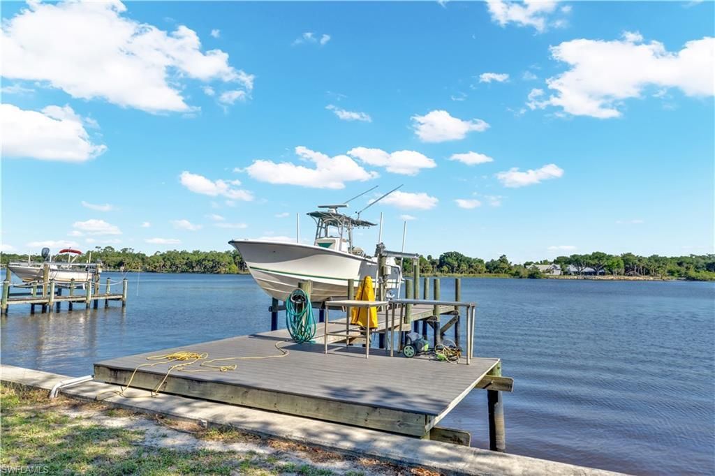 2212 River Pine Dr, Fort Myers, FL 33905 Photo