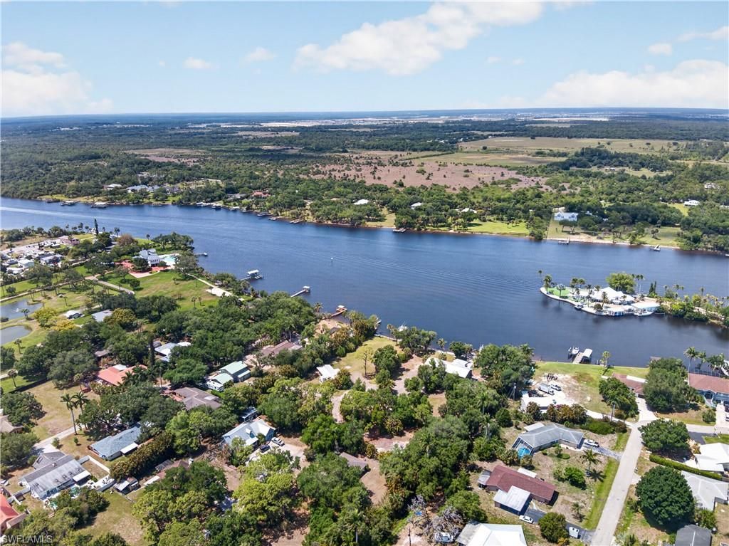 2212 River Pine Dr, Fort Myers, FL 33905 Photo
