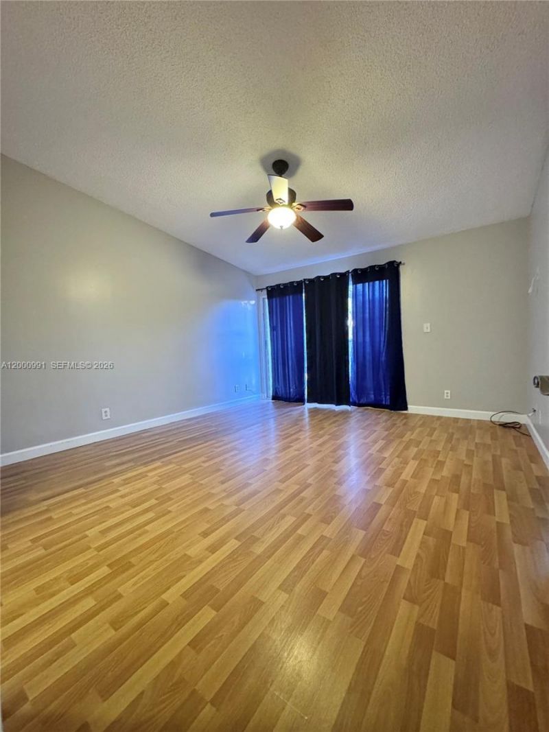 4952 N Hemingway Cir, Unit 4952, Margate, FL 33063 Photo