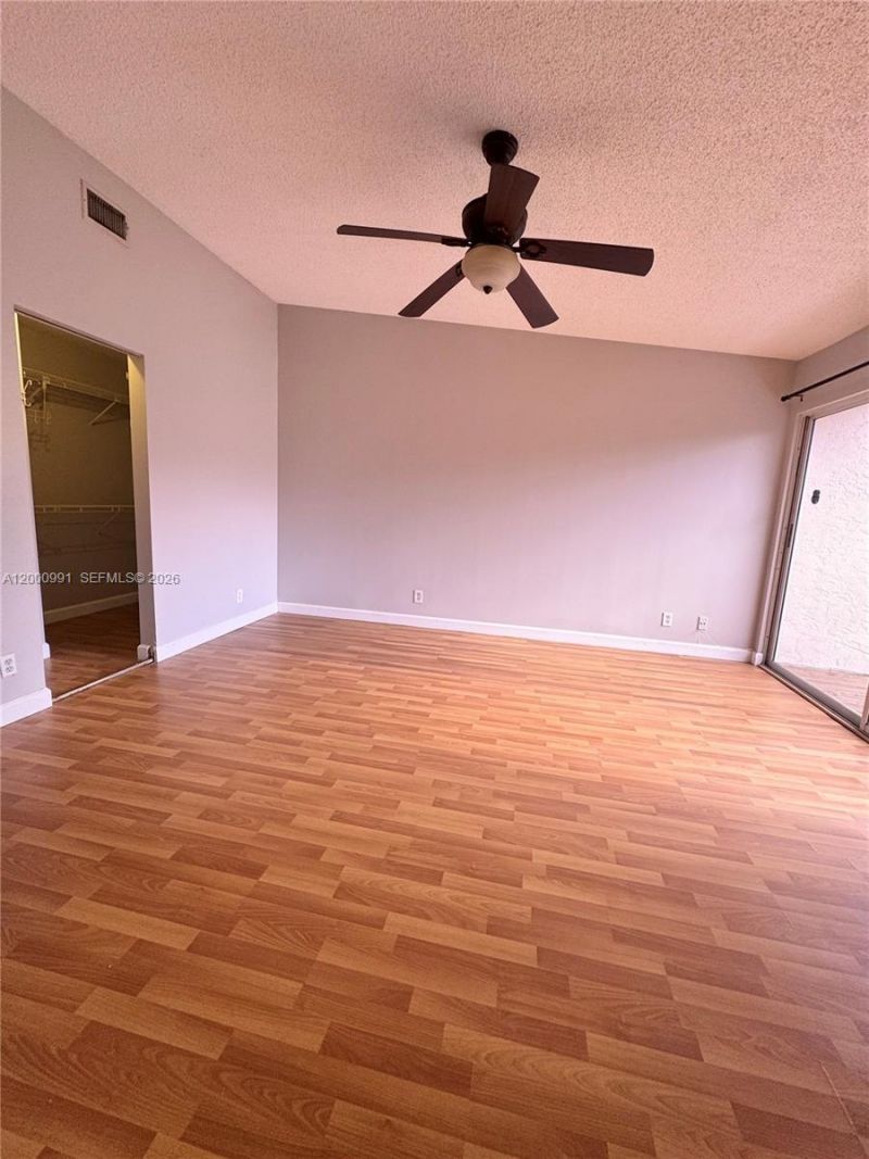 4952 N Hemingway Cir, Unit 4952, Margate, FL 33063 Photo