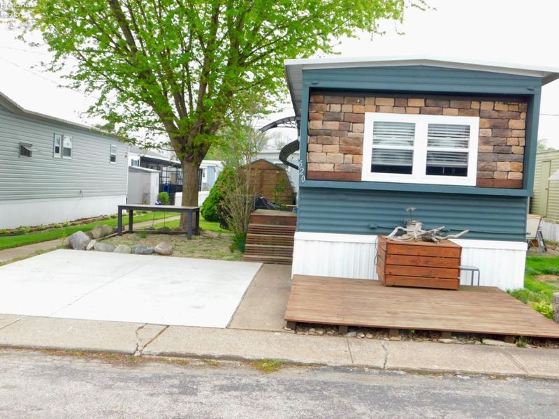 520 Stan Drive, Huron, OH 44839 Photo 3