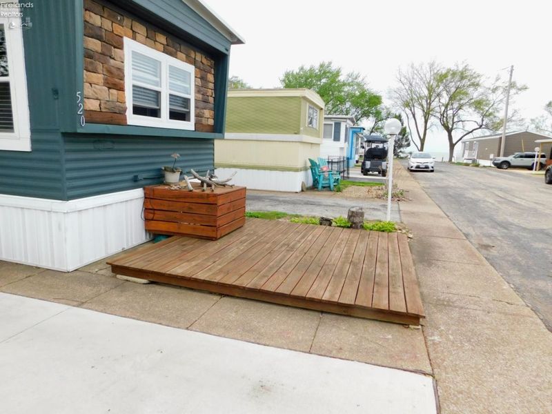 520 Stan Drive, Huron, OH 44839 Photo 4