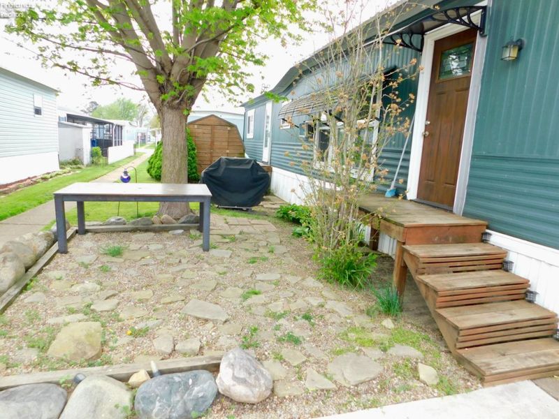 520 Stan Drive, Huron, OH 44839 Photo 5