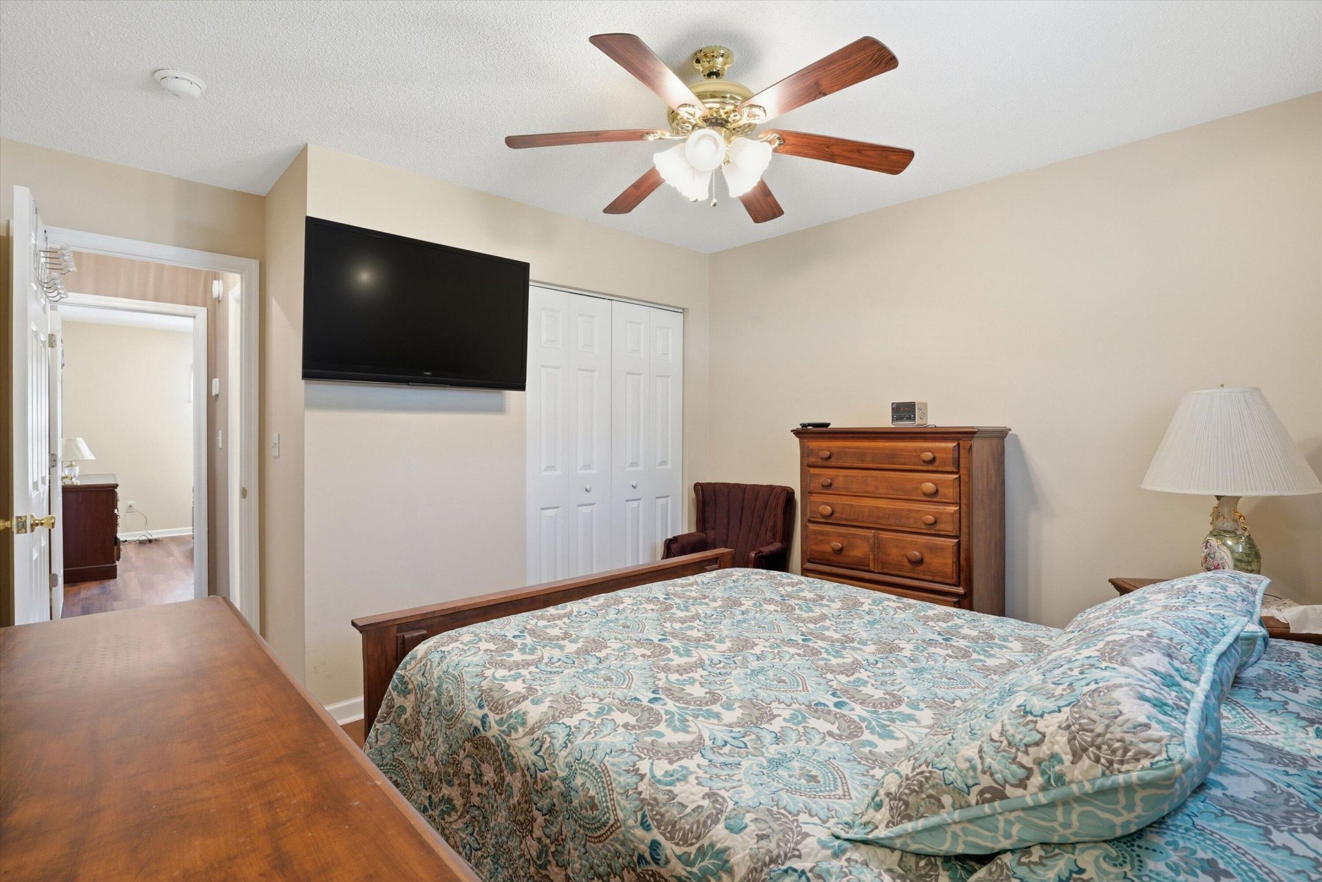 105 Wisteria Court Photo 18