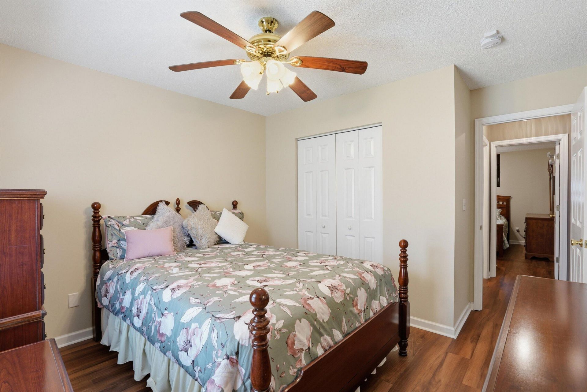 105 Wisteria Court Photo 20