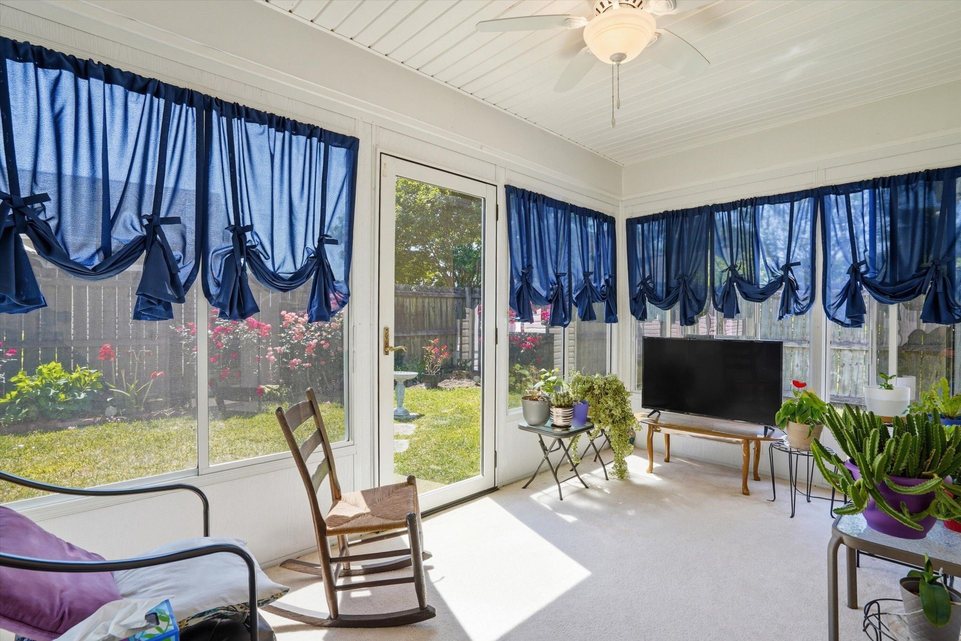 105 Wisteria Court Photo 23