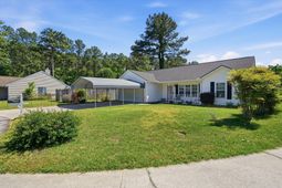 105 Wisteria Court photo 4