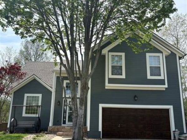 991 N Marion Street, Olathe, KS 66061