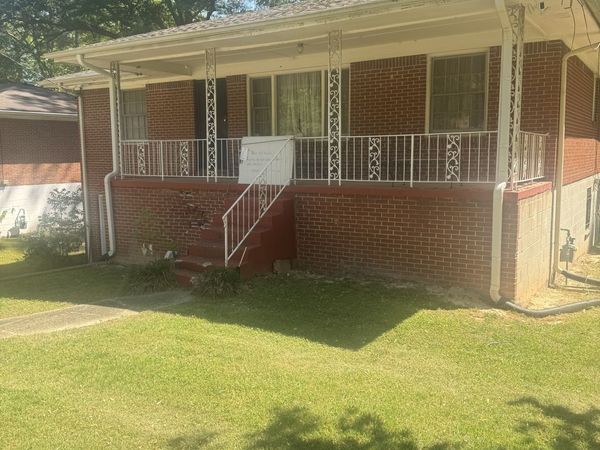 611 Woods Drive NW, Atlanta, GA 30318