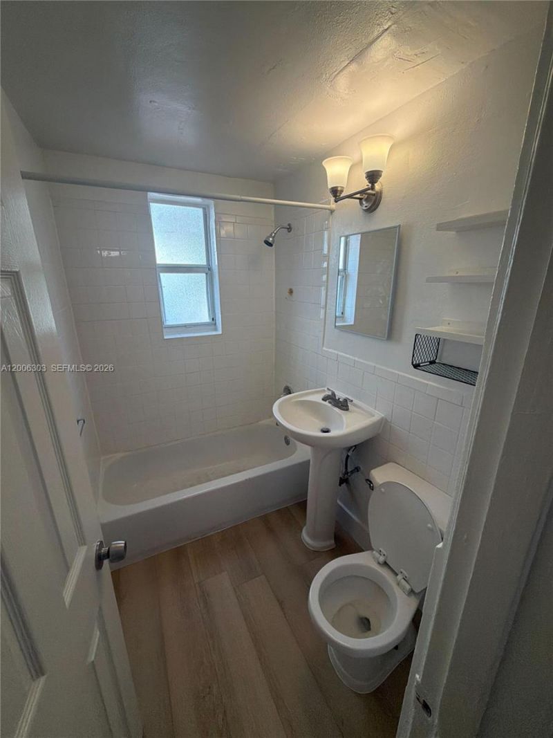 3669 Thomas Ave, Unit 9, Miami, FL 33133 Photo