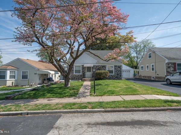 1305 CENTER ROAD, DREXEL HILL, PA 19026
