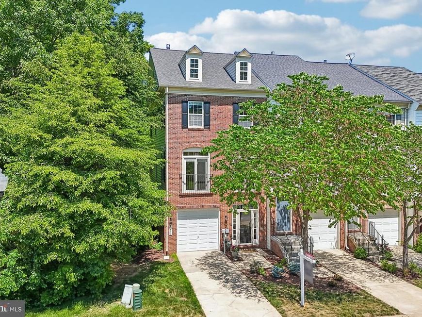 8002 Pennington Drive, Laurel, MD 20724 Main Photo