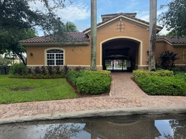 759 Gazetta Way, West Palm Beach, FL 33413 Photo