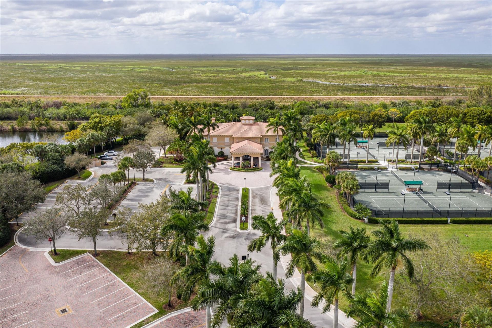 5704 NW 127th Terrace, Coral Springs, FL 33076 Photo