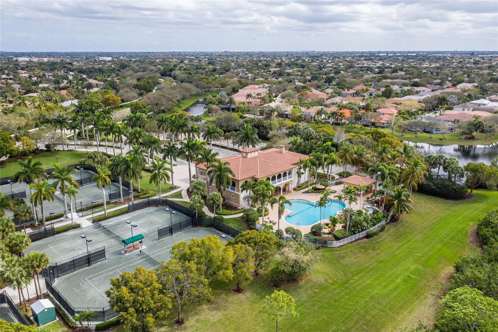 5704 NW 127th Terrace, Coral Springs, FL 33076 Photo