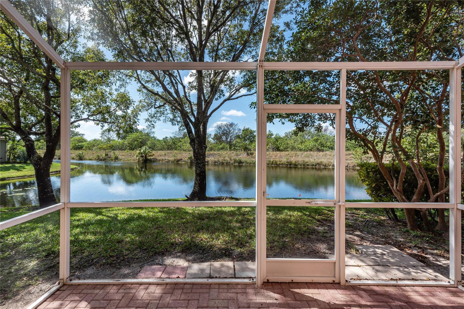 5704 NW 127th Terrace, Coral Springs, FL 33076 Photo