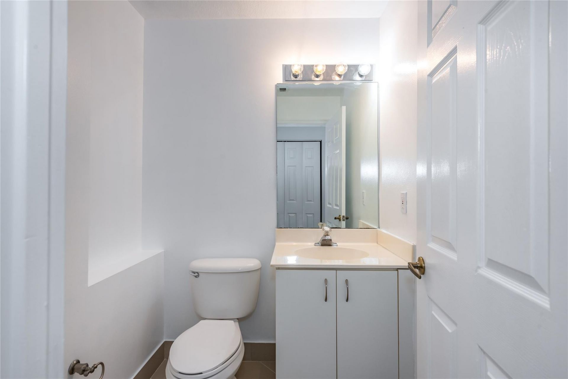 5704 NW 127th Terrace, Coral Springs, FL 33076 Photo