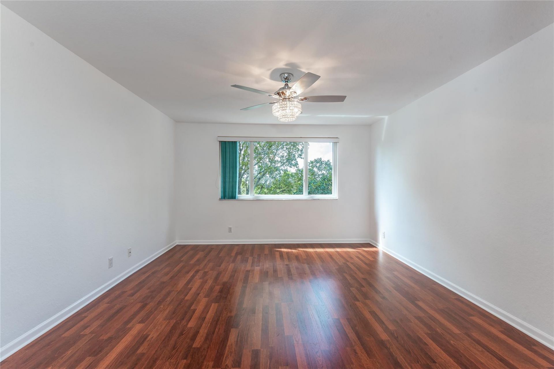 5704 NW 127th Terrace, Coral Springs, FL 33076 Photo