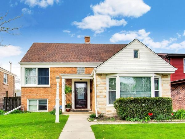 5136 W Lee Street , Skokie, IL 60077