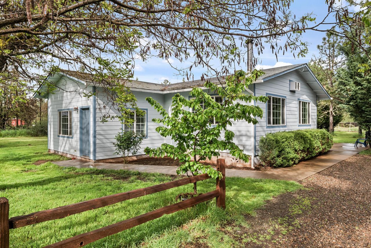 107 Patton Bar Road, Cave Junction, OR 97523 Main Photo