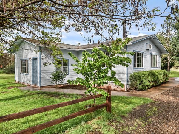 107 Patton Bar Road, Cave Junction, OR 97523