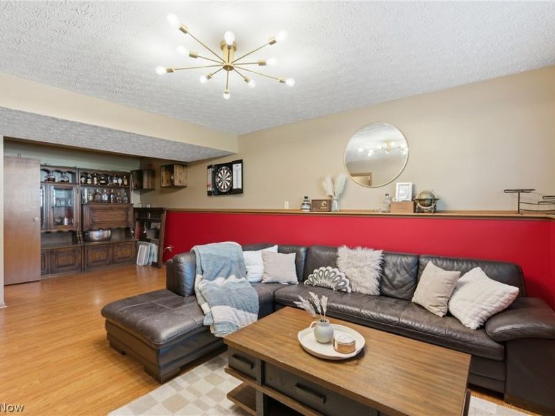 300 Pathfinder Drive, Reynoldsburg, OH 43068 Photo 18