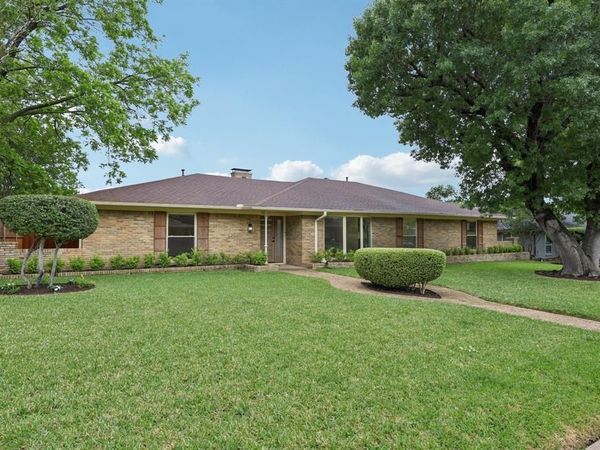 7414 Lynworth Drive , Dallas, TX 75248