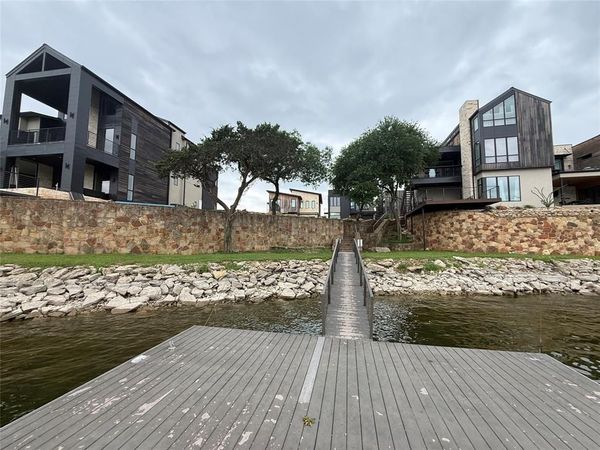 11 Breakwater Bend , Graford, TX 76449