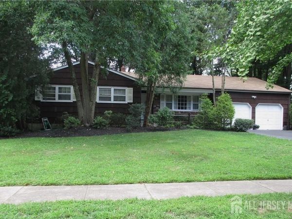 4 Eric Lane, East Brunswick, NJ 08816