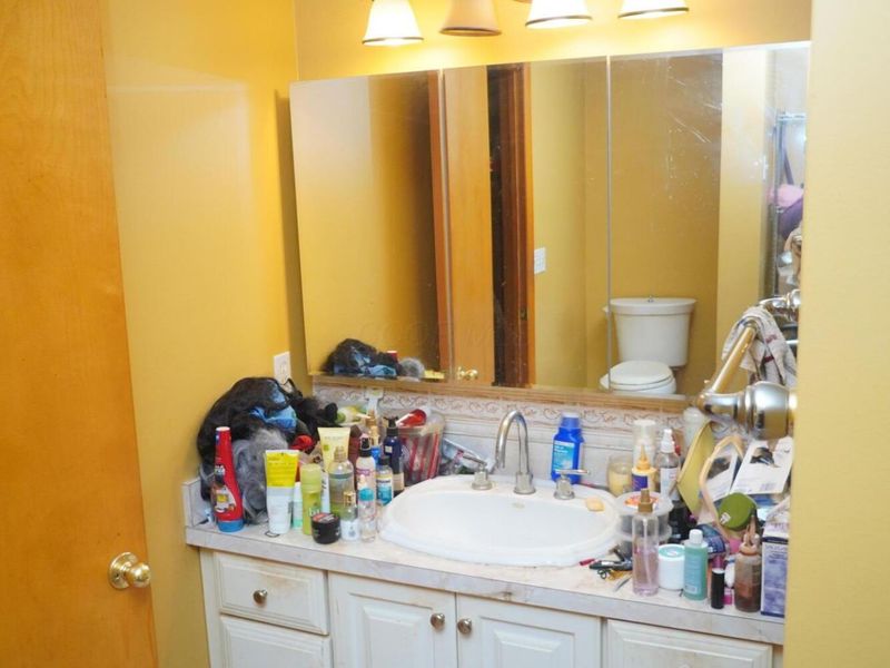 5285 Ridgebury Boulevard, Cleveland, OH 44124 Photo 24