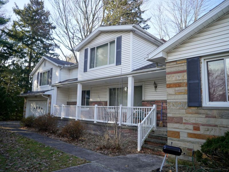 5285 Ridgebury Boulevard, Cleveland, OH 44124 Photo 5